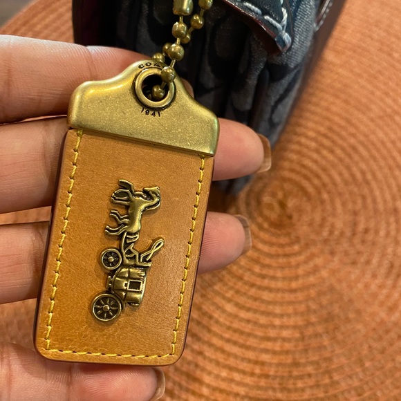 Coach Chambray Riley 22 - Picture 8 of 15